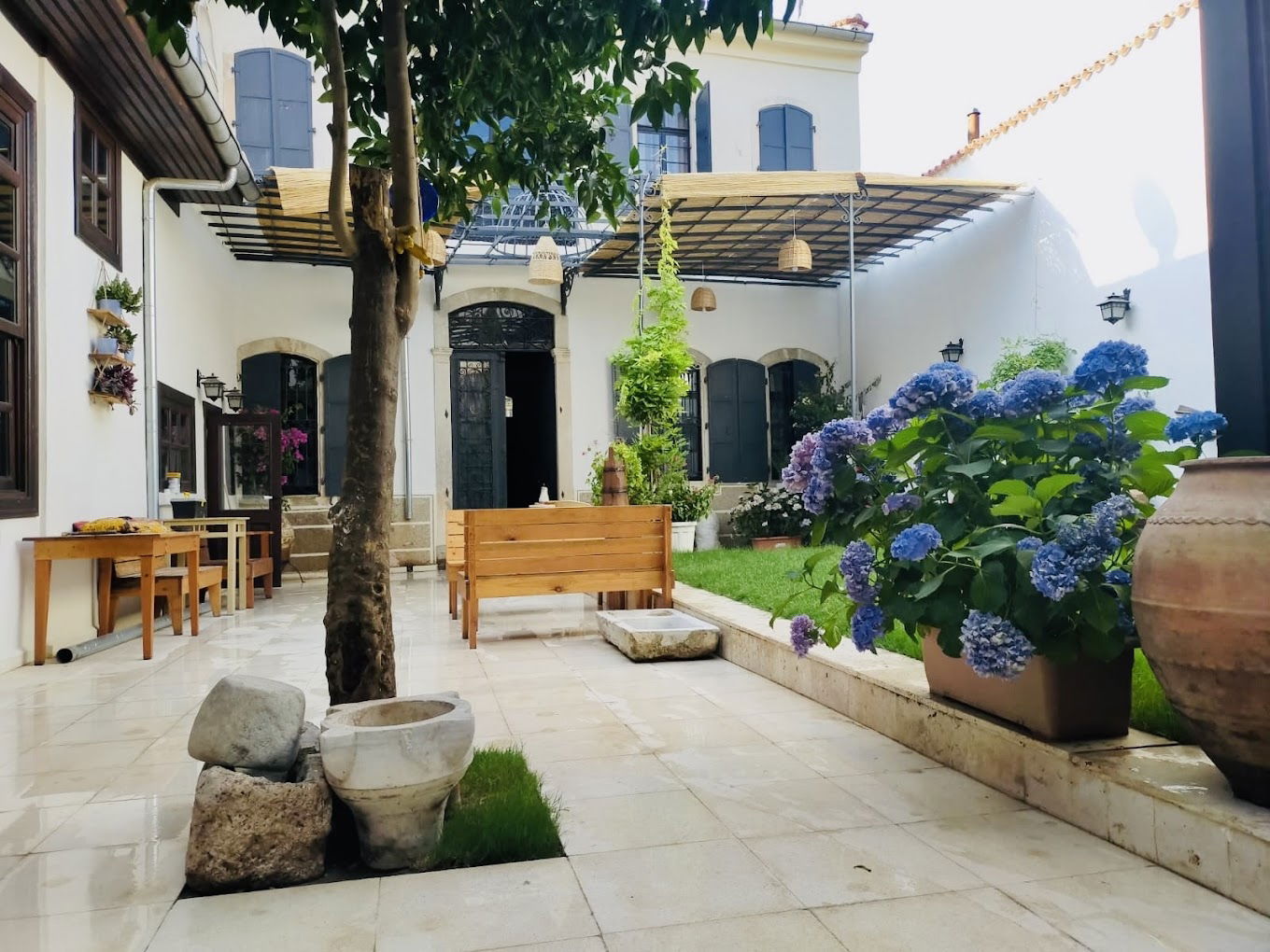 Leman Hanım Konağı