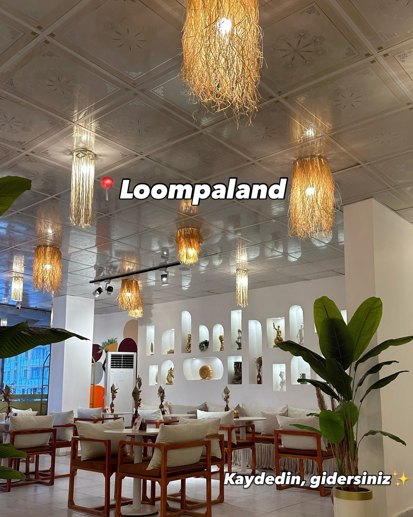 Loompaland Cafe Mardi̇N