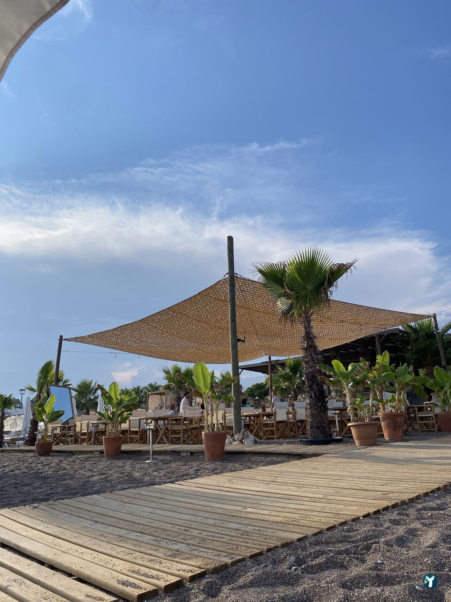 Red & White Beach