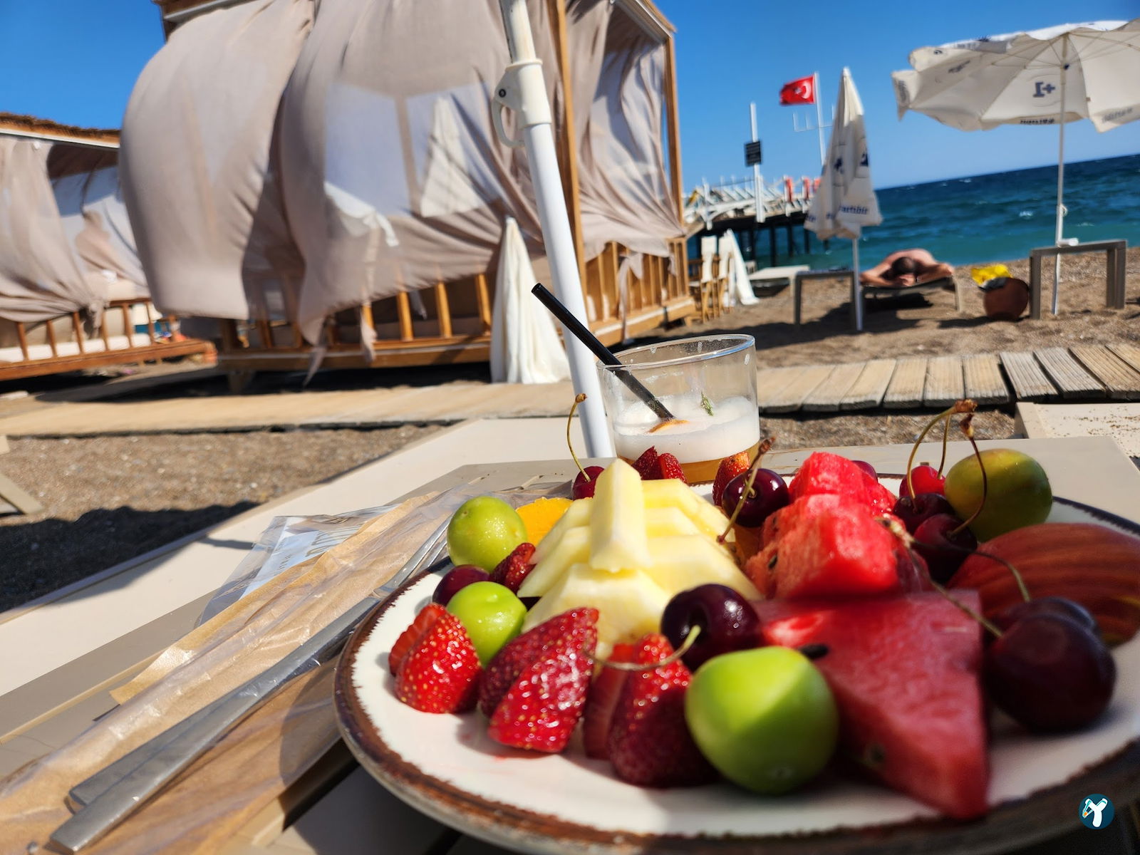 Red & White Beach