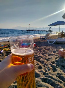 Red & White Beach resimleri