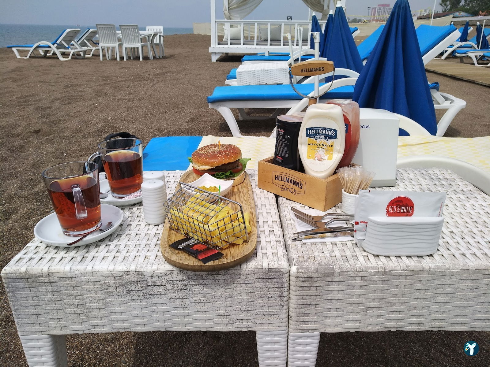 Red & White Beach