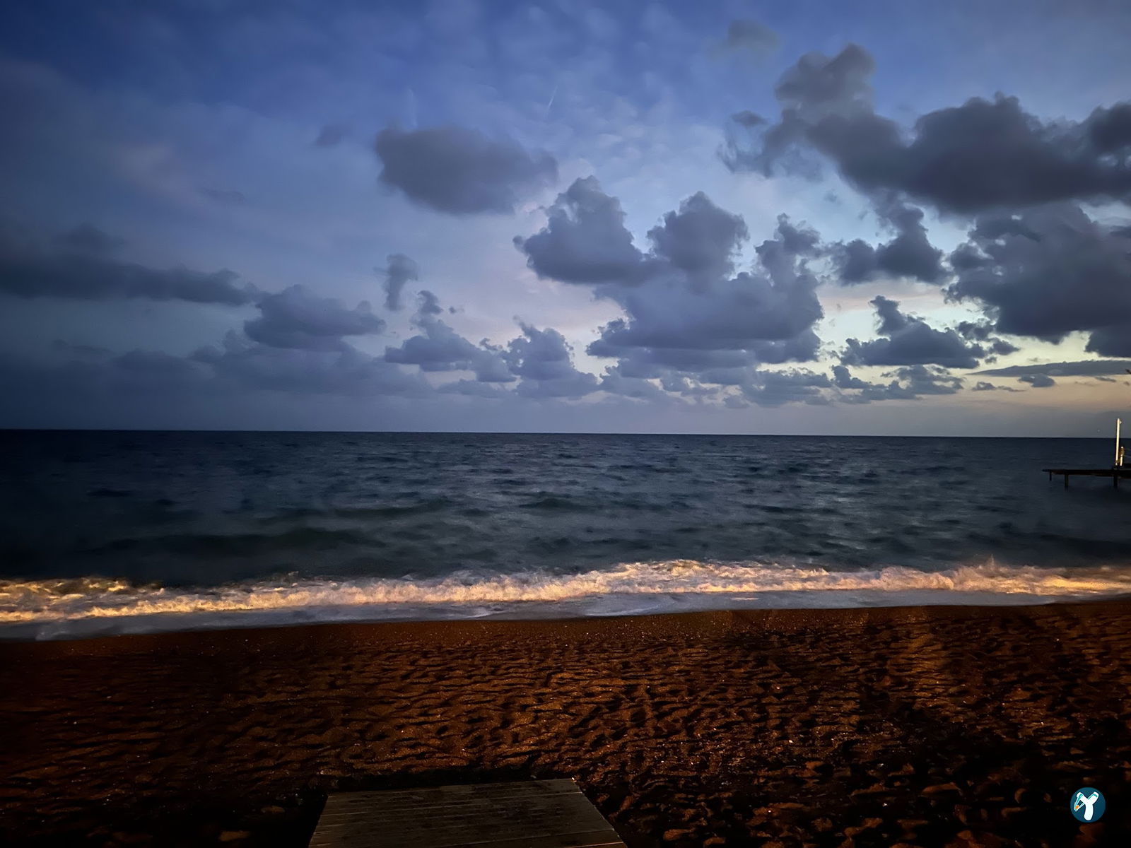 Red & White Beach