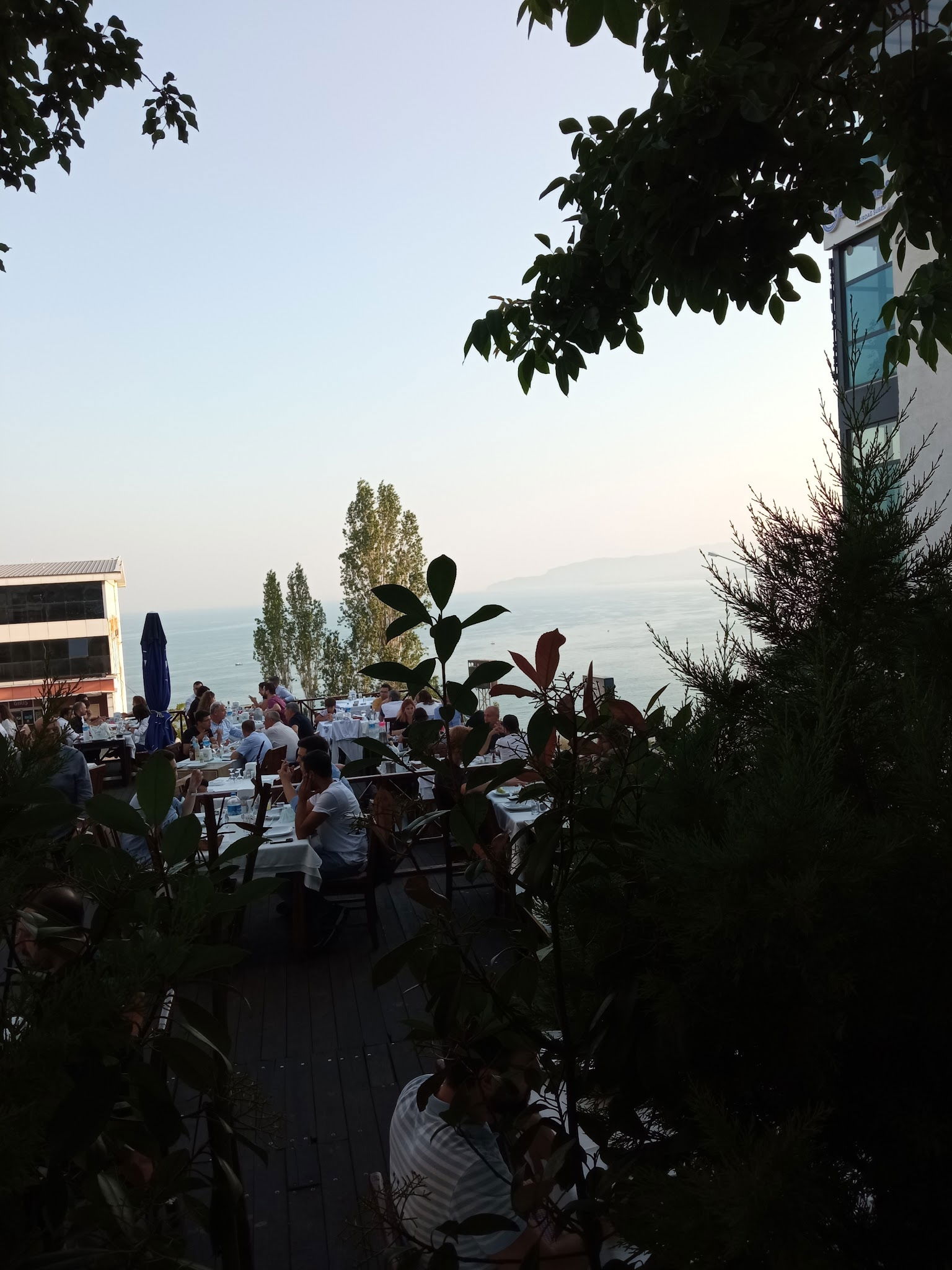 Arda Cunda Meze&Balık 2 (Hürriyet)