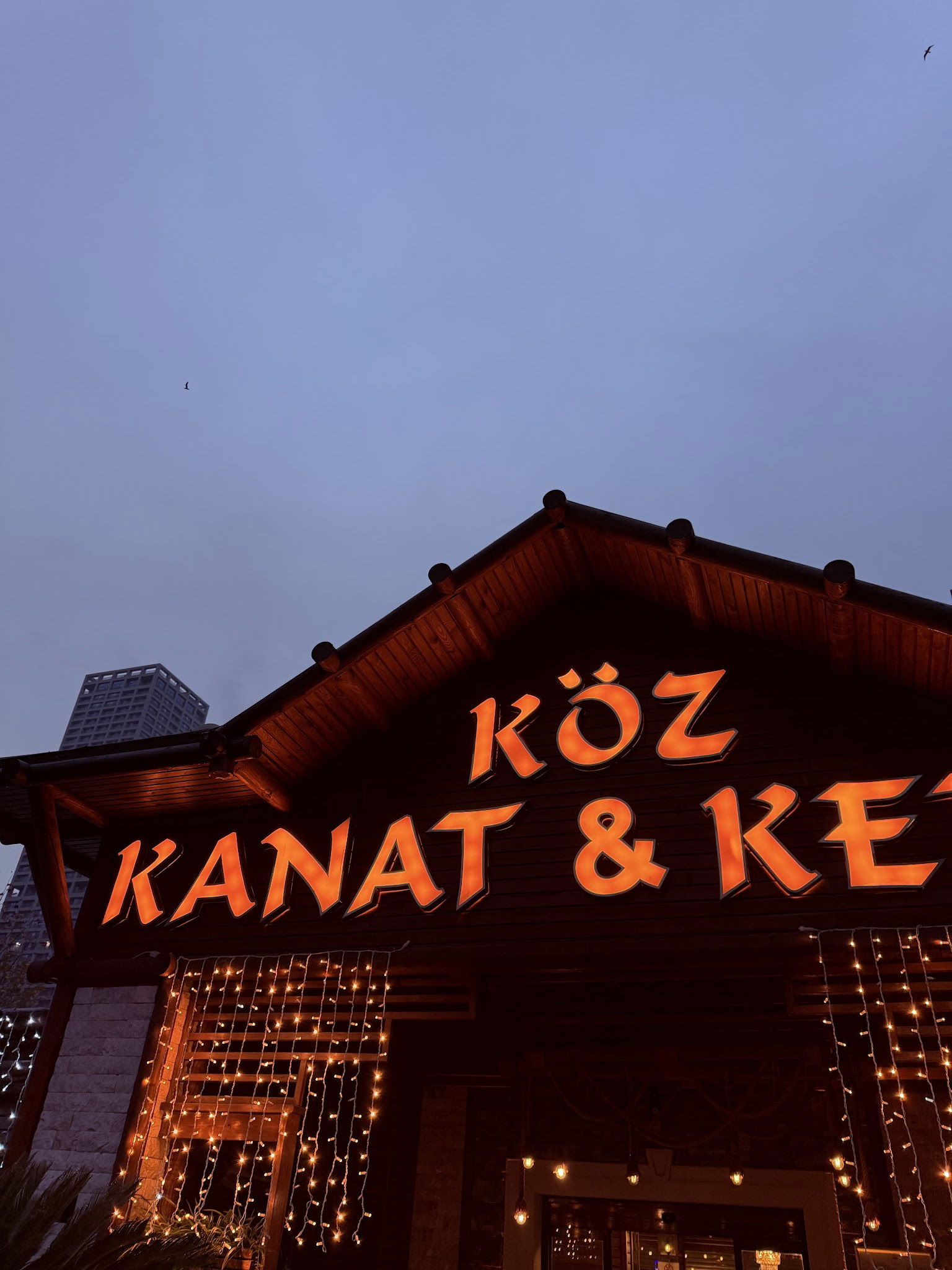 Köz Kanat Ataşehir