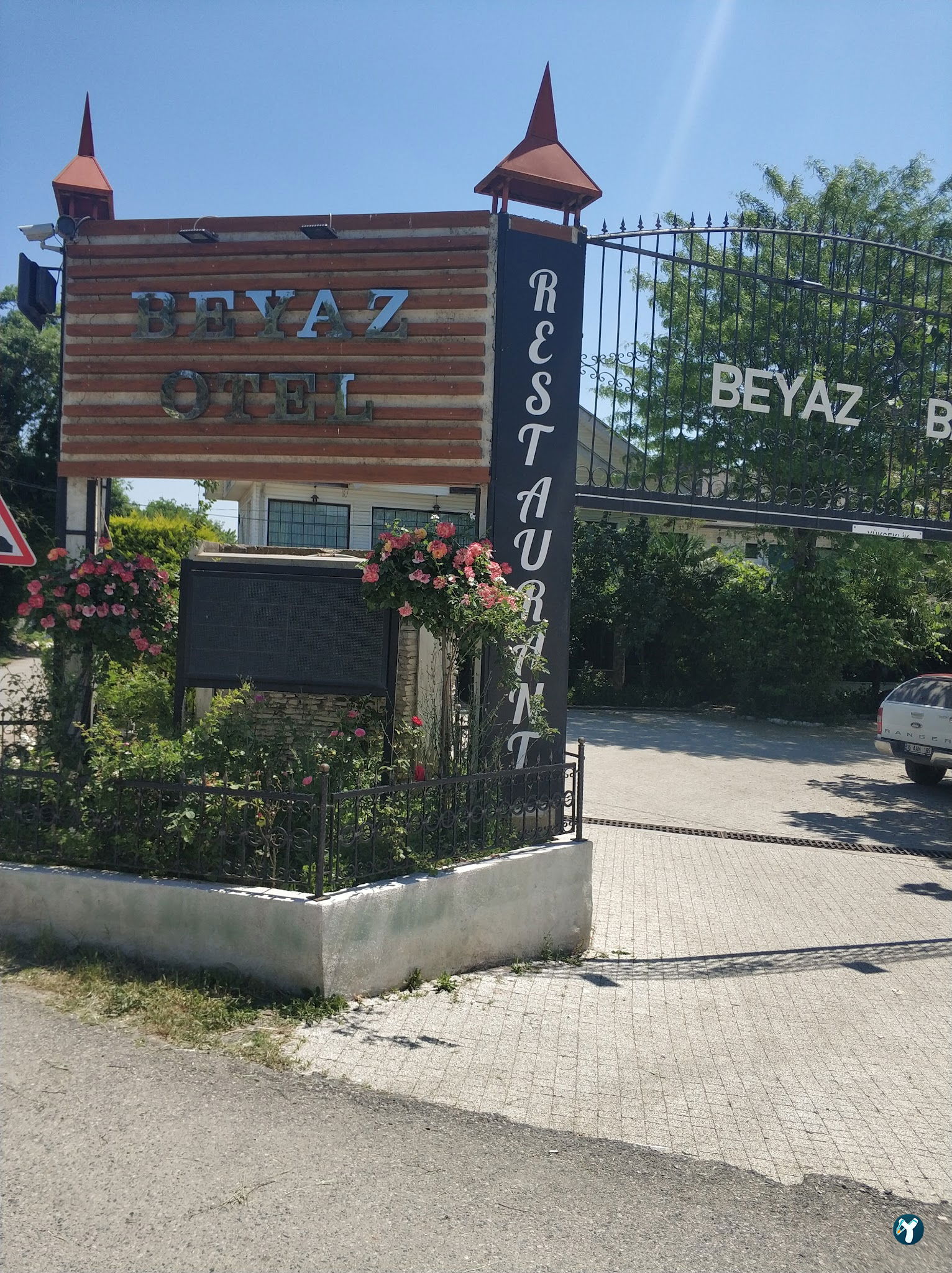 Beyaz Bahçe Restaurant
