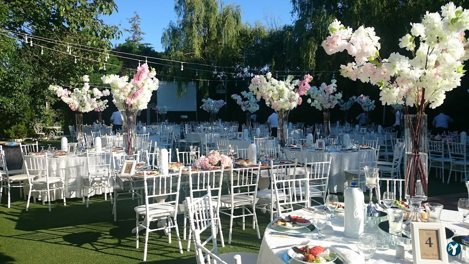 Beyaz Bahçe Restaurant