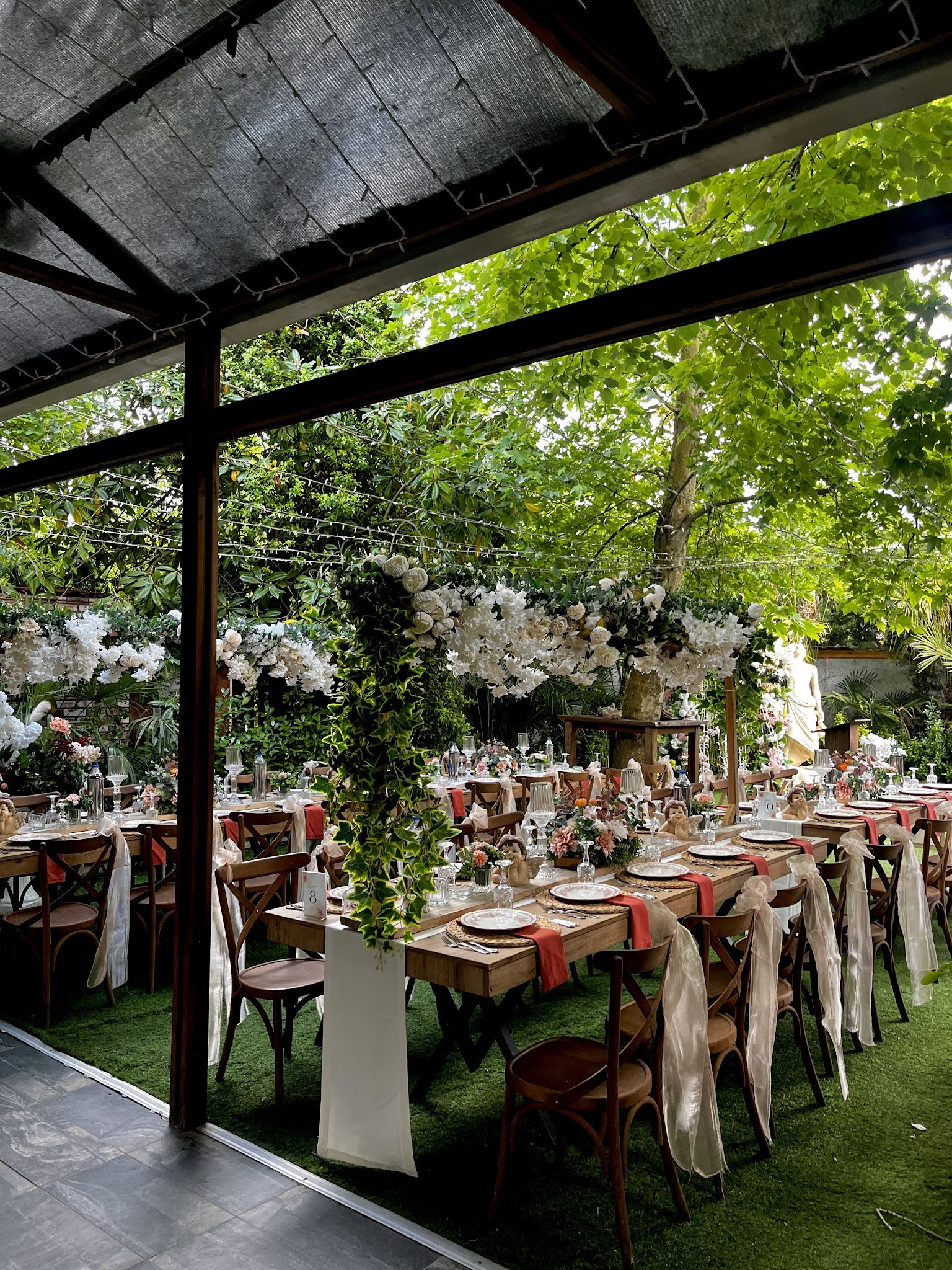 Beyaz Bahçe Restaurant