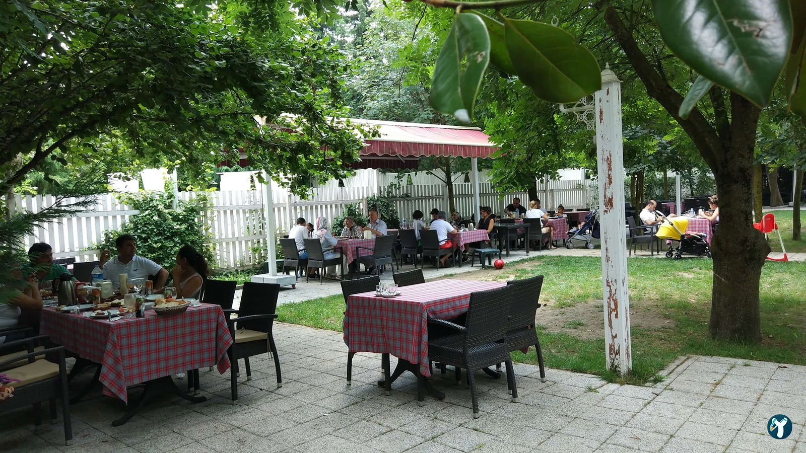 Beyaz Bahçe Restaurant