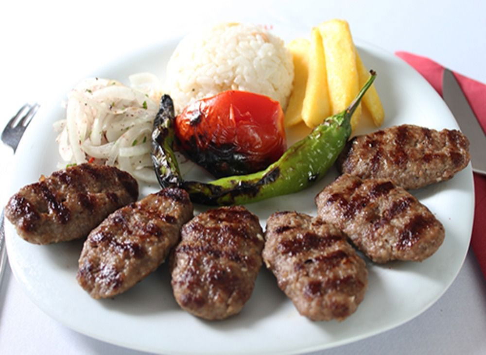 Kaşarlı Izgara Köfte