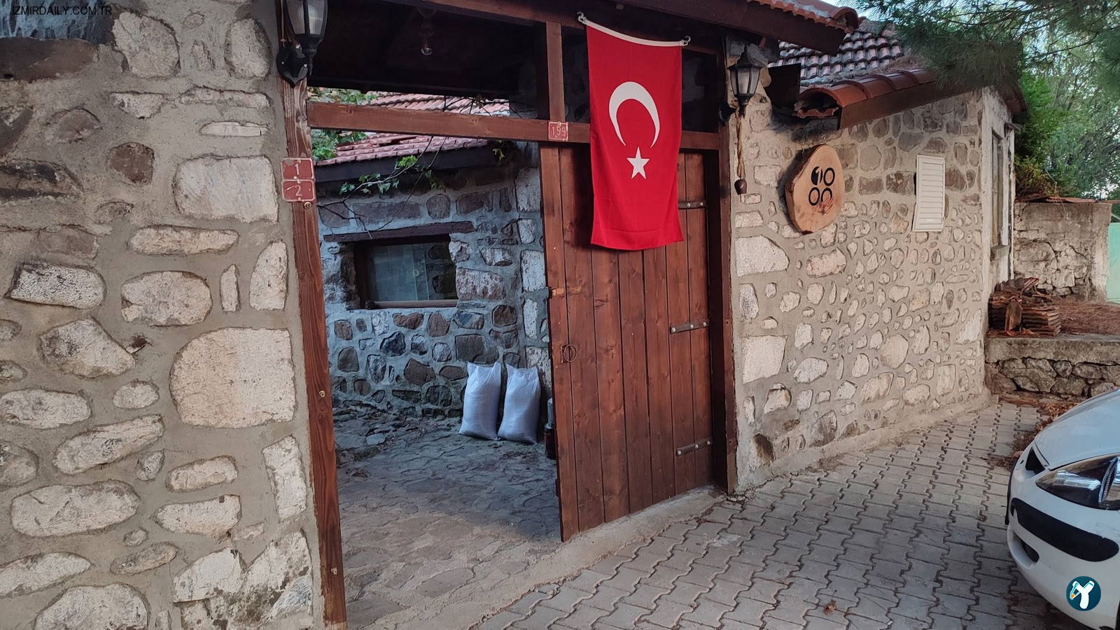 Thousand Ally Boutique Hotel & Restaurant