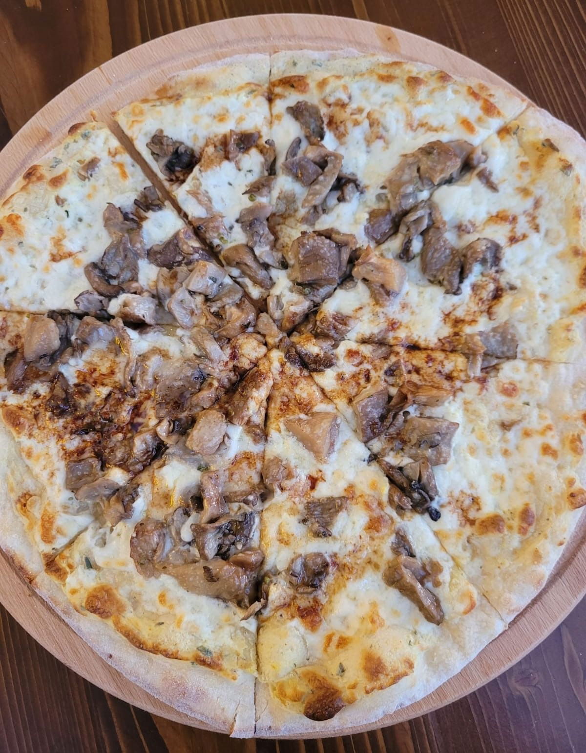 Dağ Mantarlı Pizza