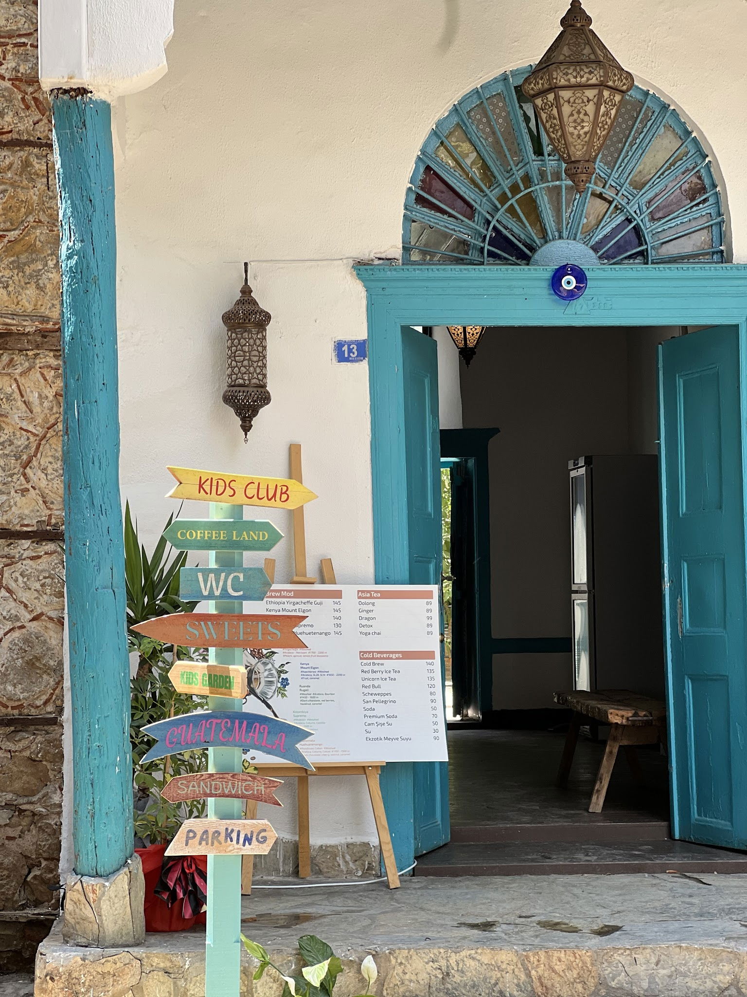 Ms. Neilos Coffees Alanya