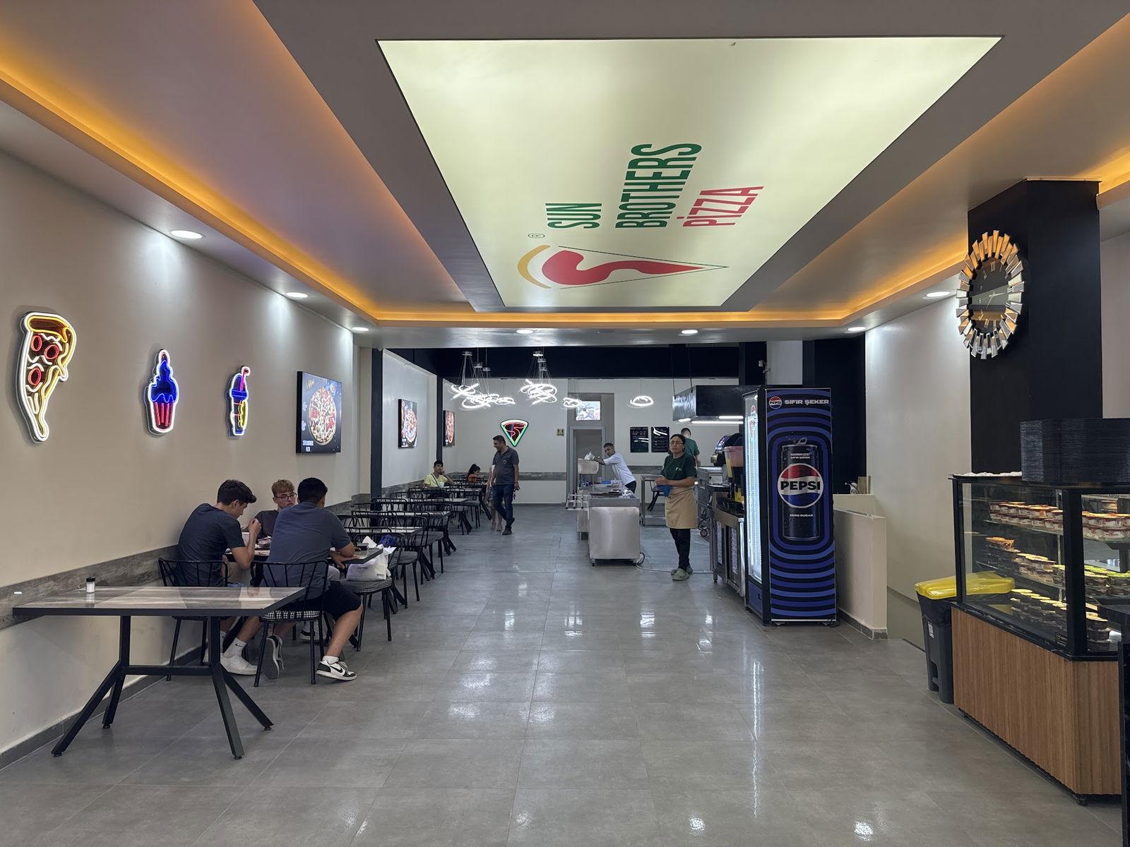 Sun Brothers Pizza Mamak