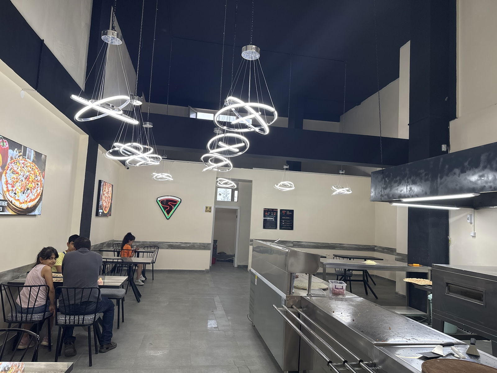 Sun Brothers Pizza Mamak