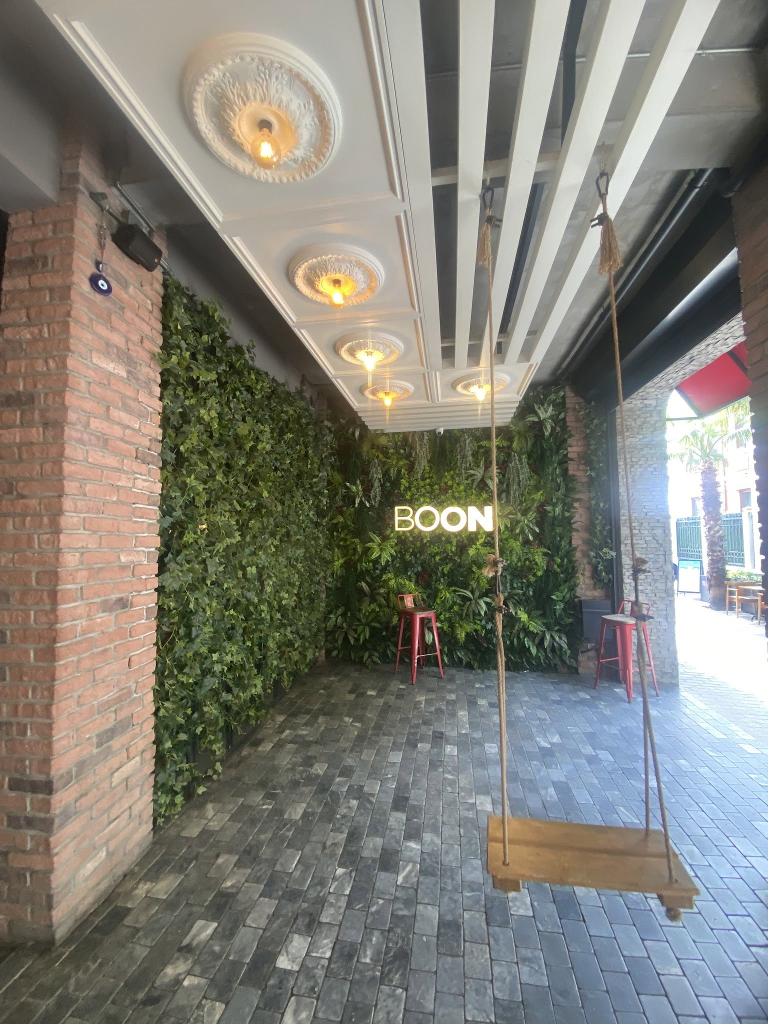 Boon Cafe And Restaurant