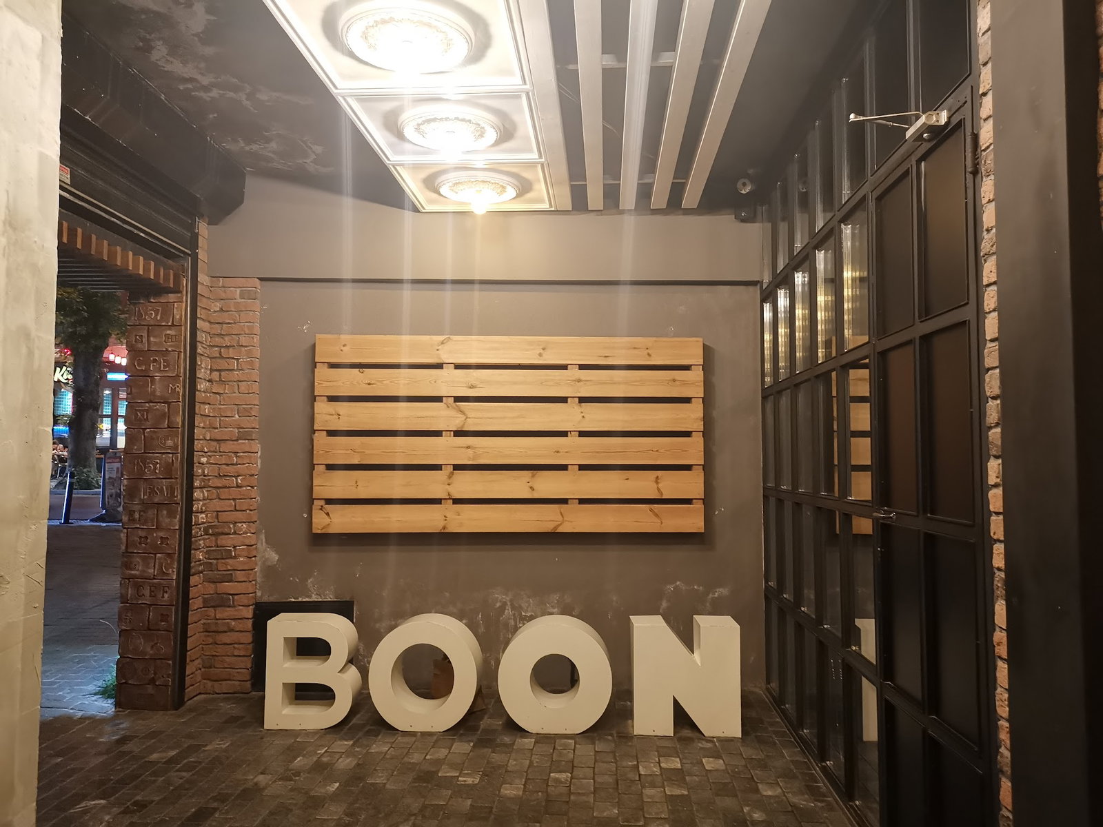 Boon Cafe And Restaurant