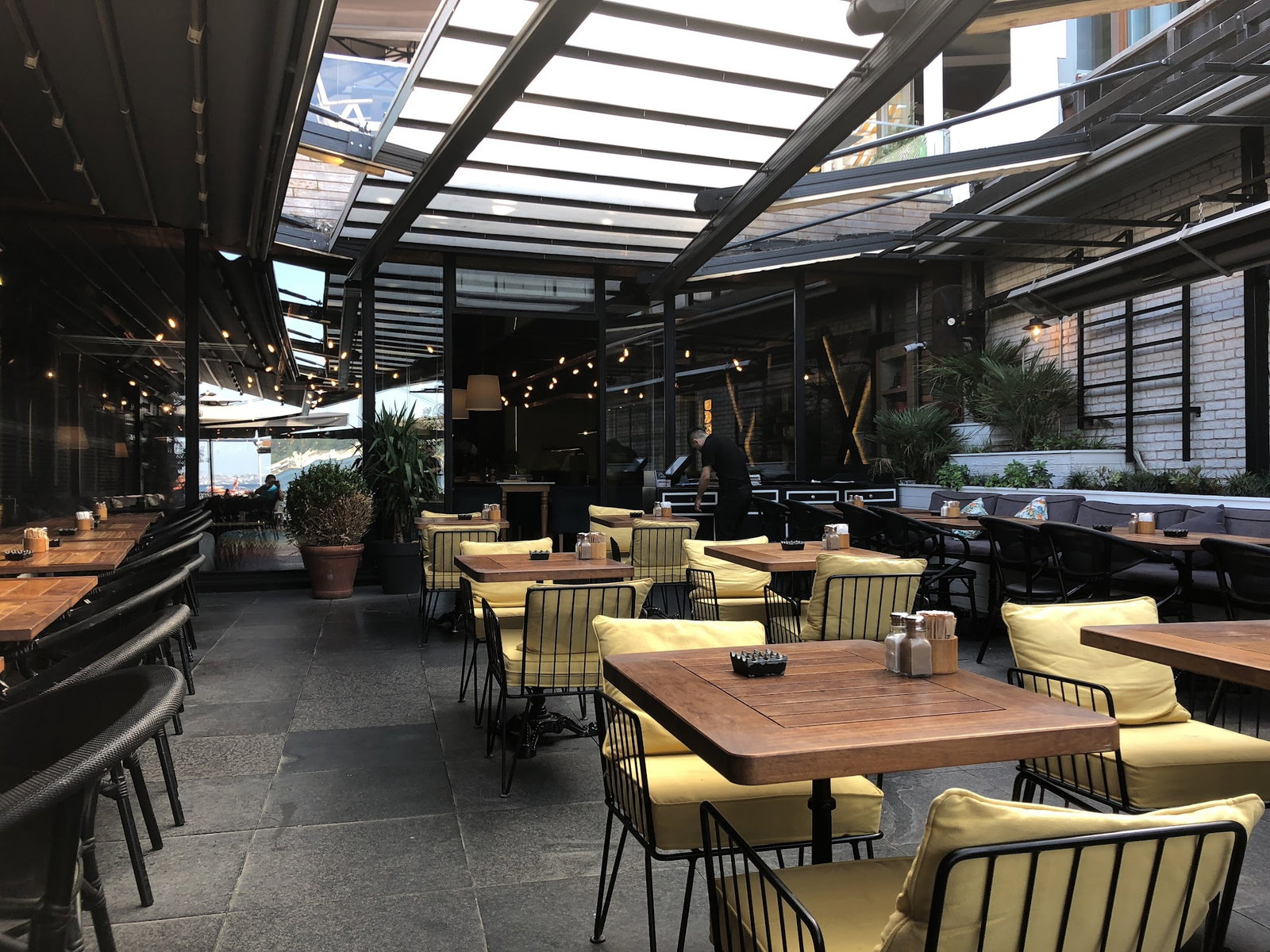 Boon Cafe And Restaurant