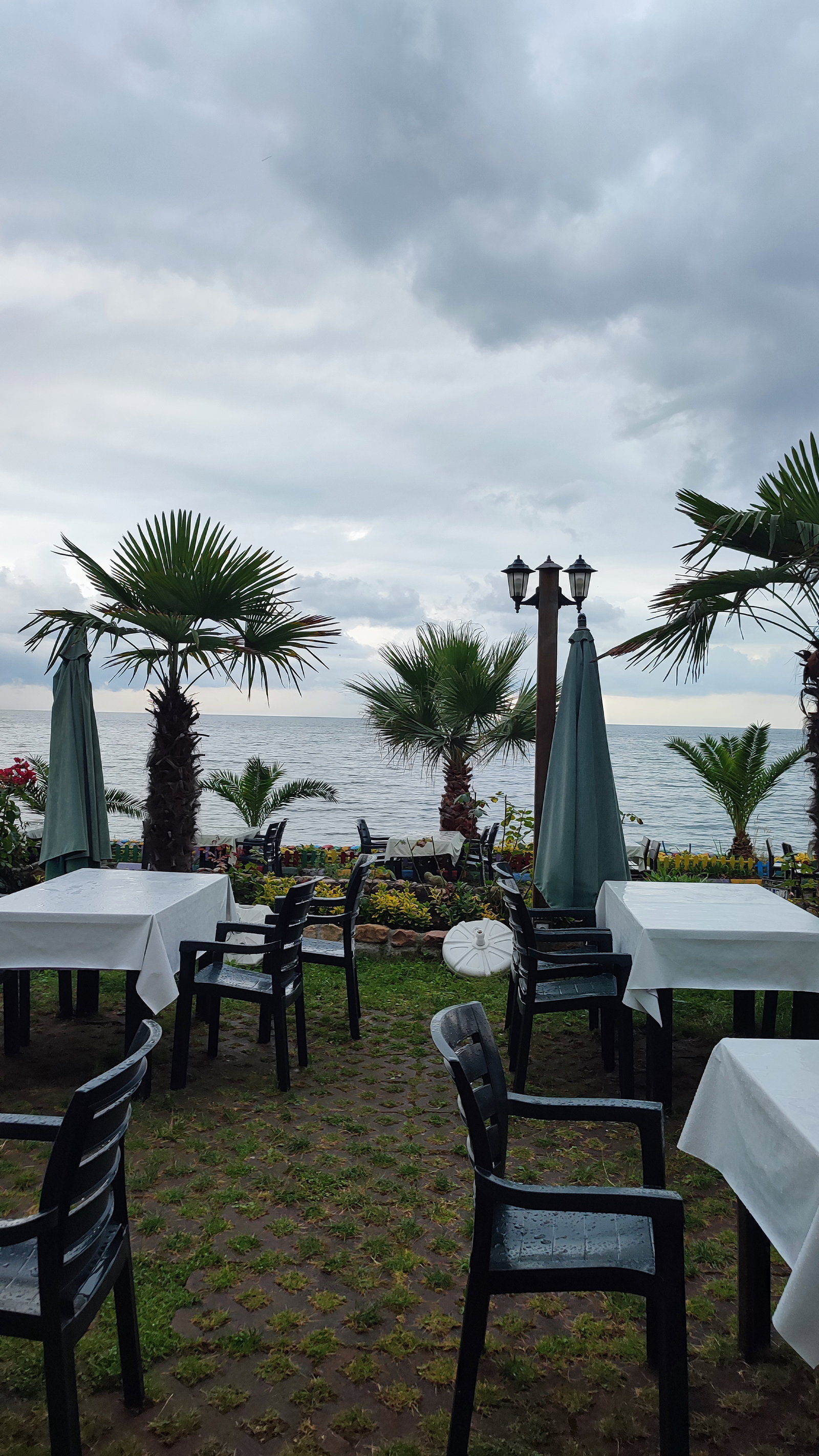 Kiyi Cafe Kir Kahvaltisi