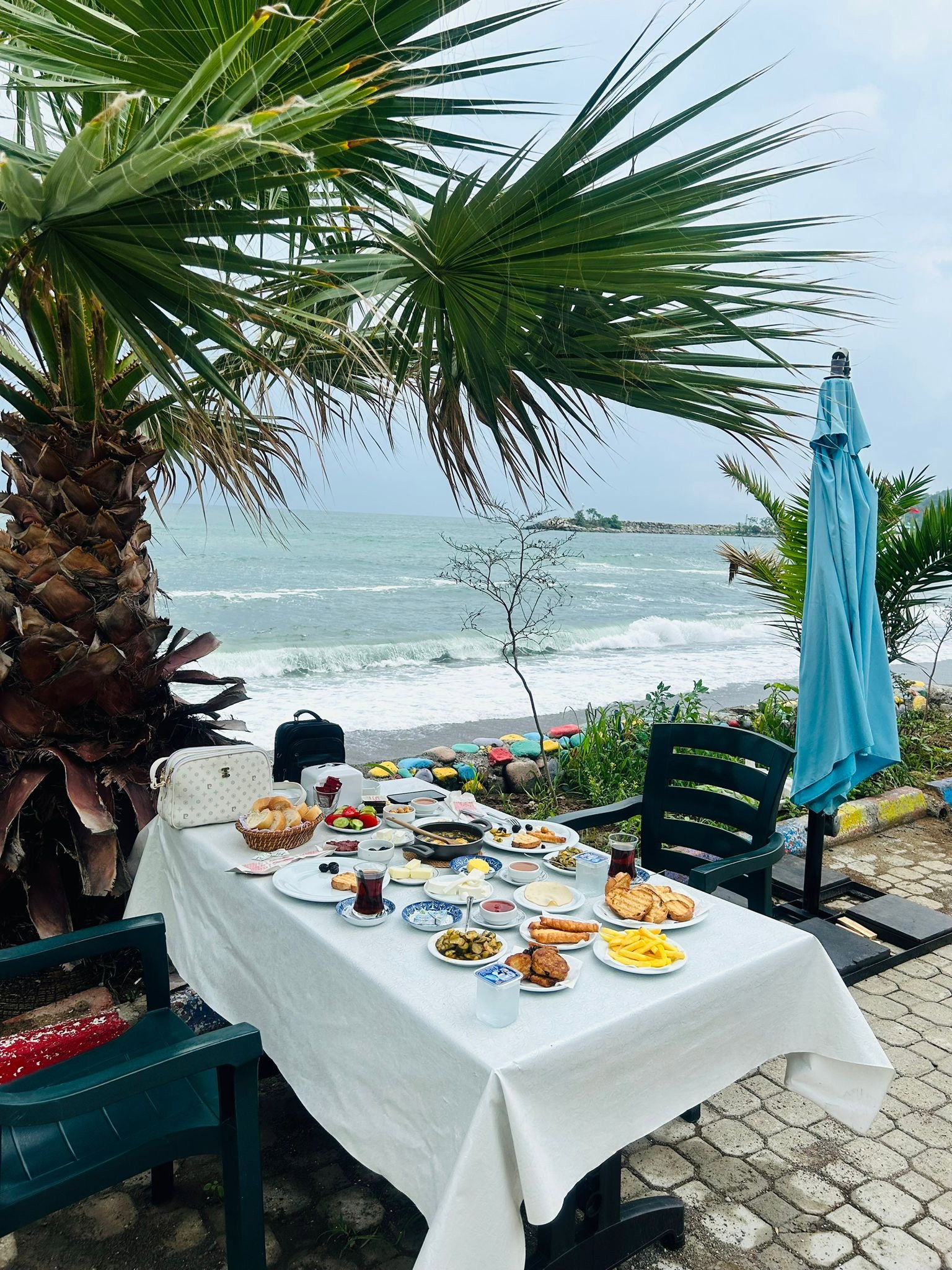 Kiyi Cafe Kir Kahvaltisi