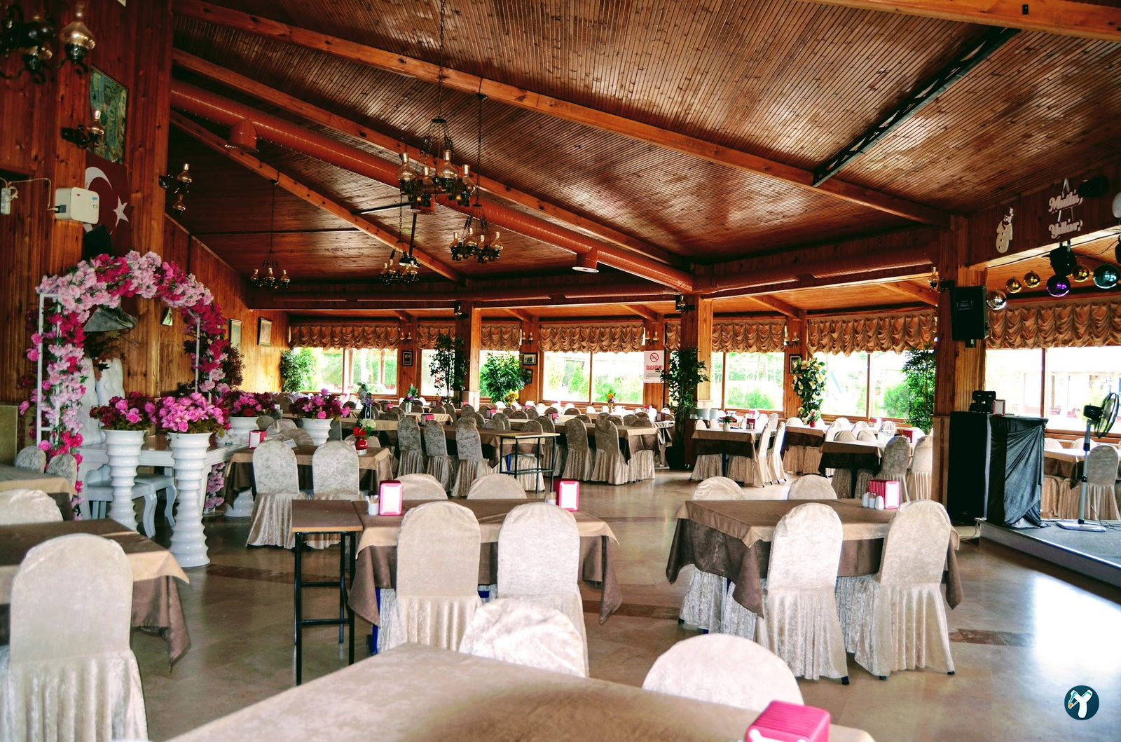 Saray Restaurant