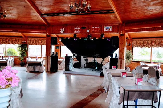 Saray Restaurant resimleri