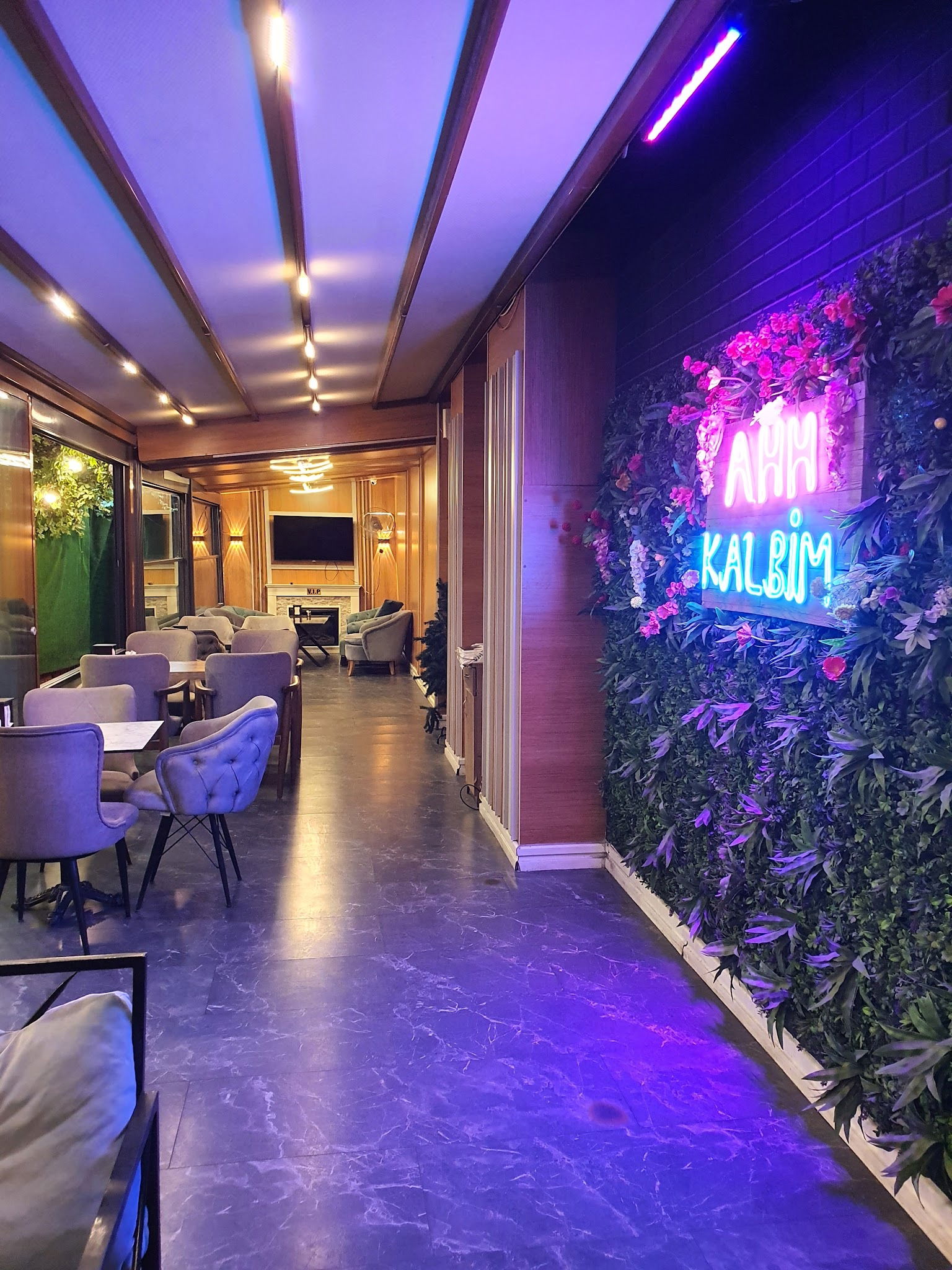 Cocy Cafe & Restaurant