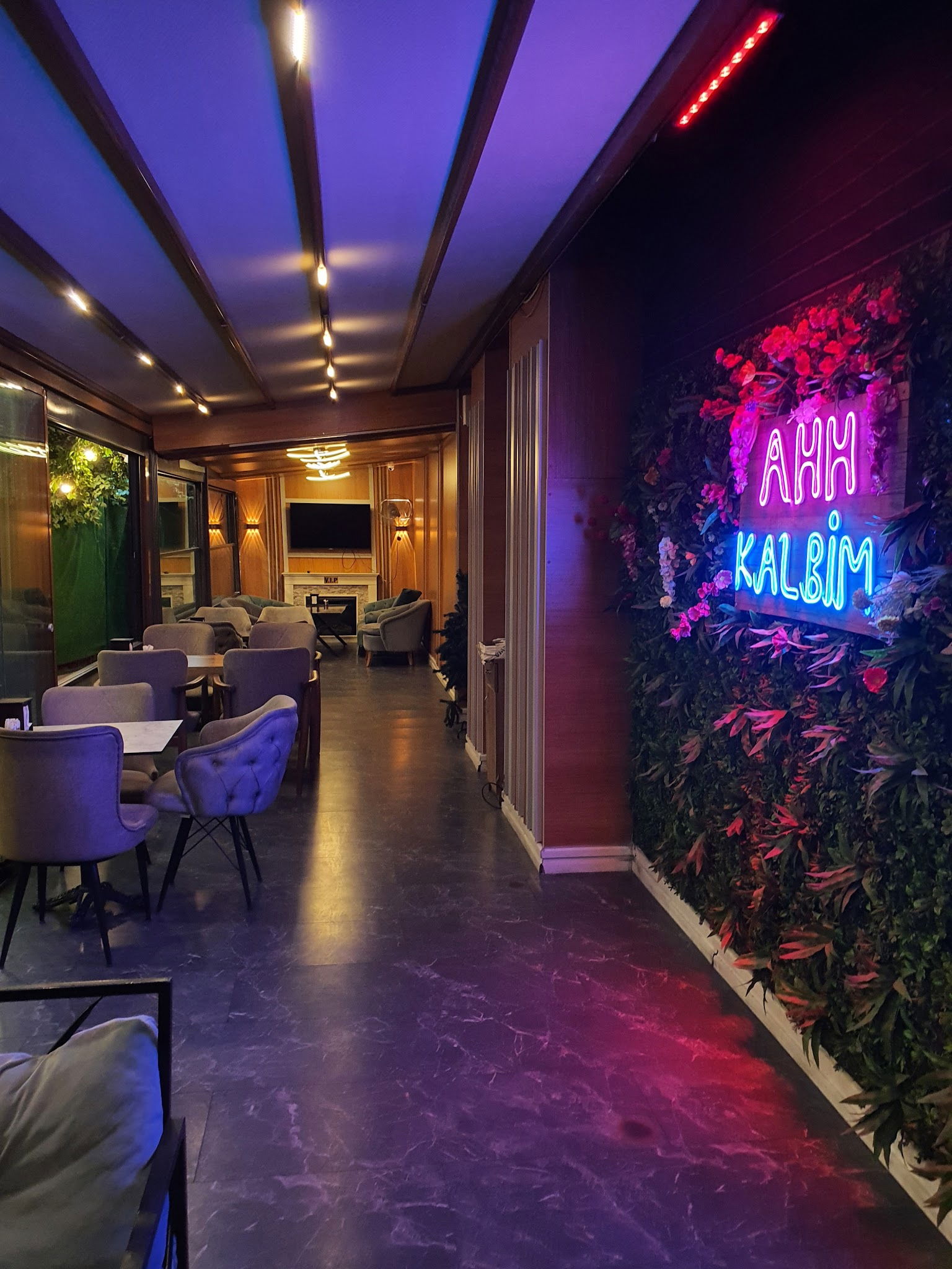 Cocy Cafe & Restaurant