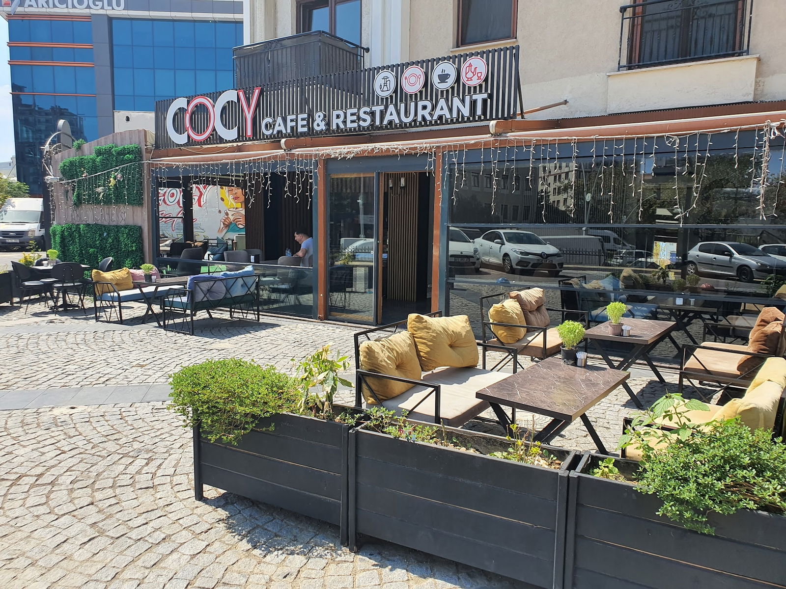 Cocy Cafe & Restaurant