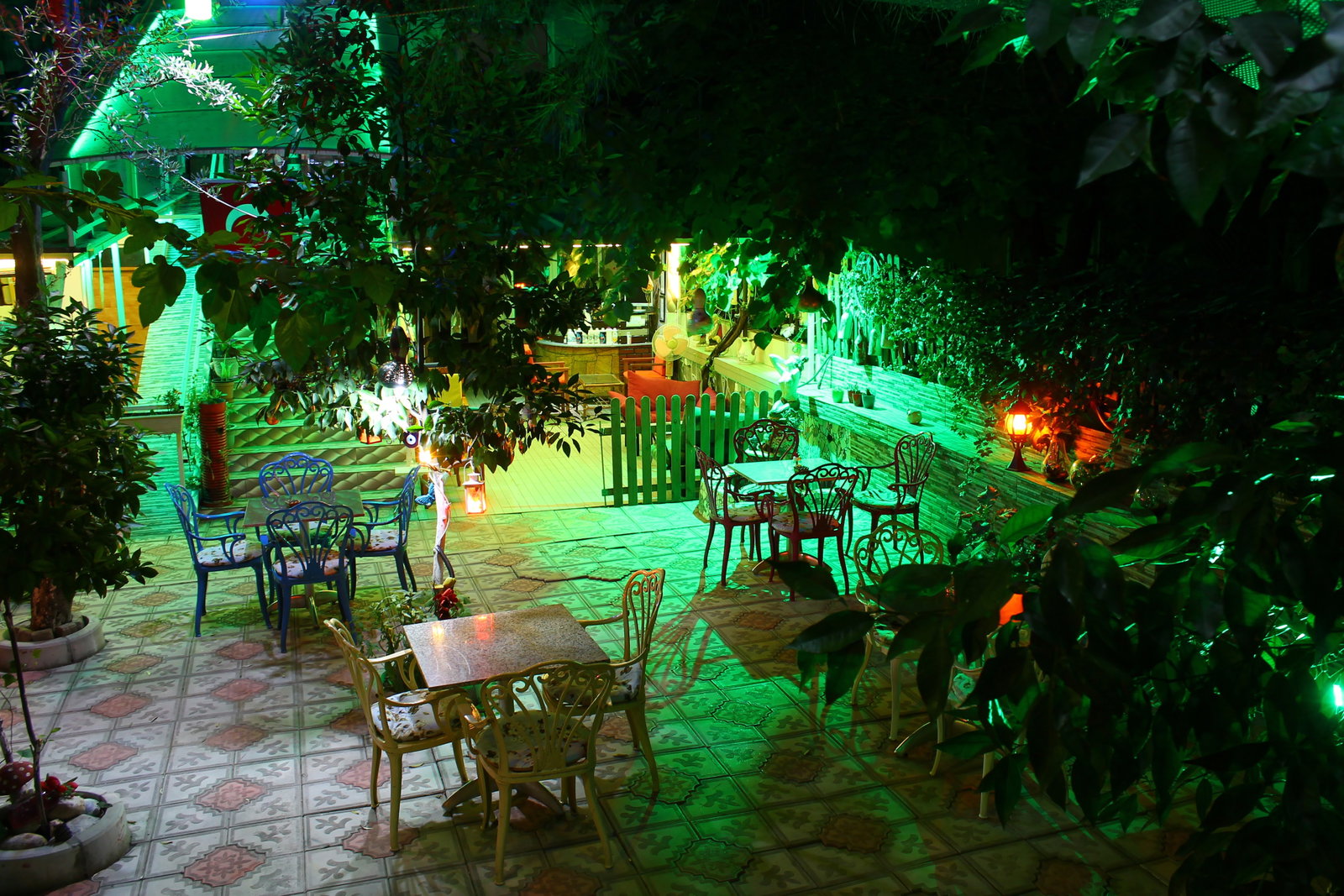 Keyf-I Çikin Kafe,Nargile,Okey Eglence Bahçesi