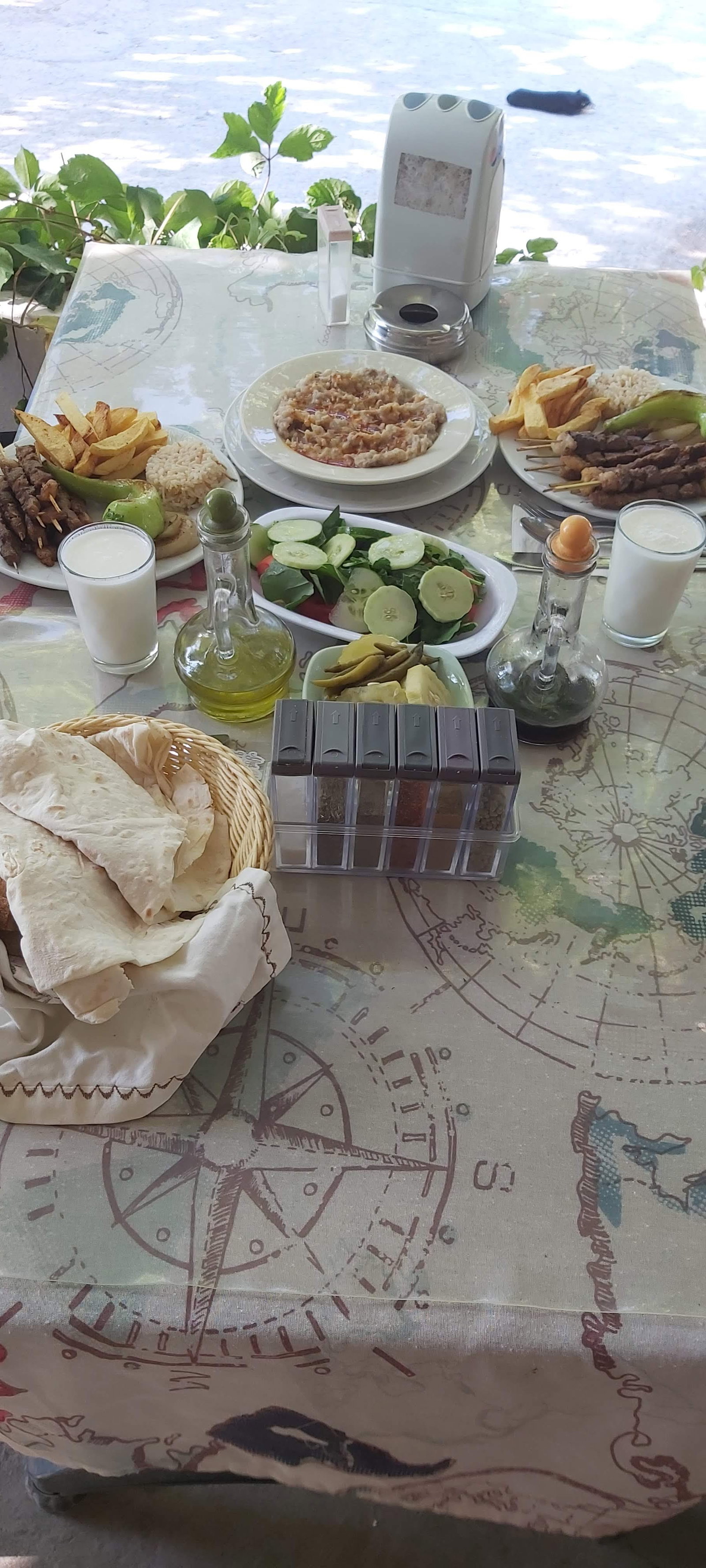 Şenol Un Yeri