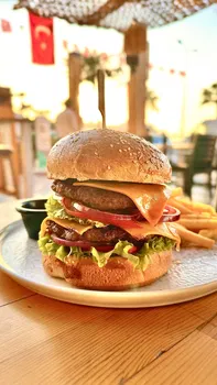 Mejnun Cafe Bistro resimleri