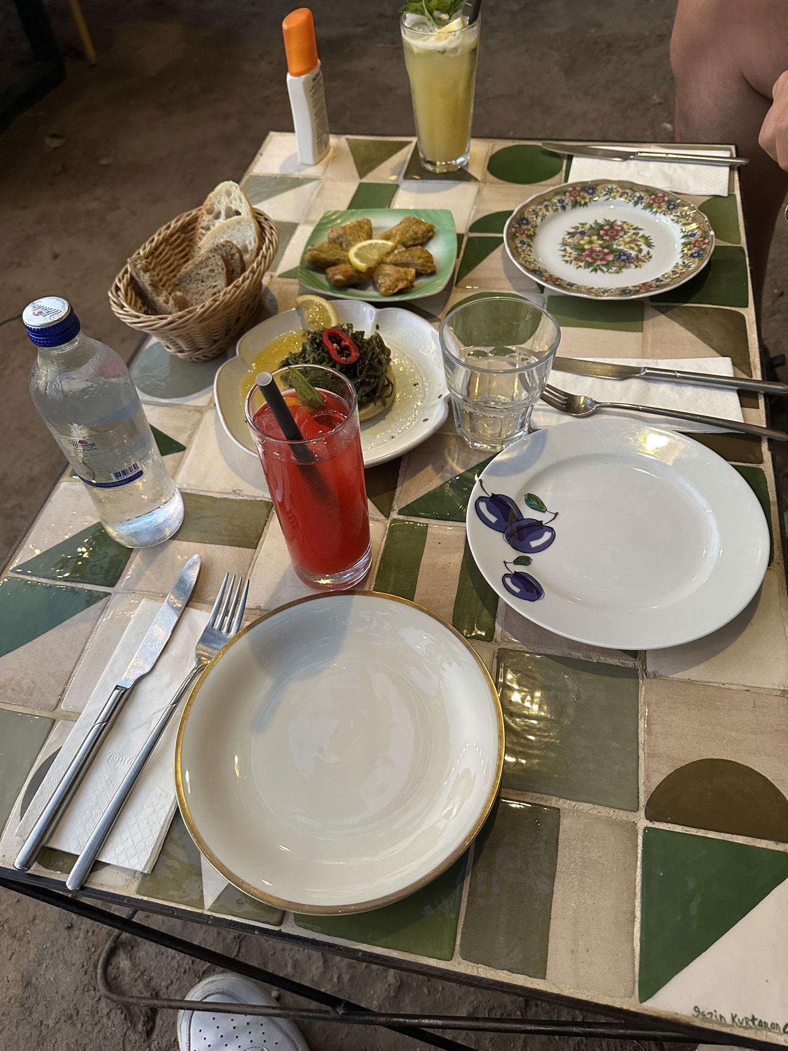 Li̇Mon Gümüşlük Restaurant