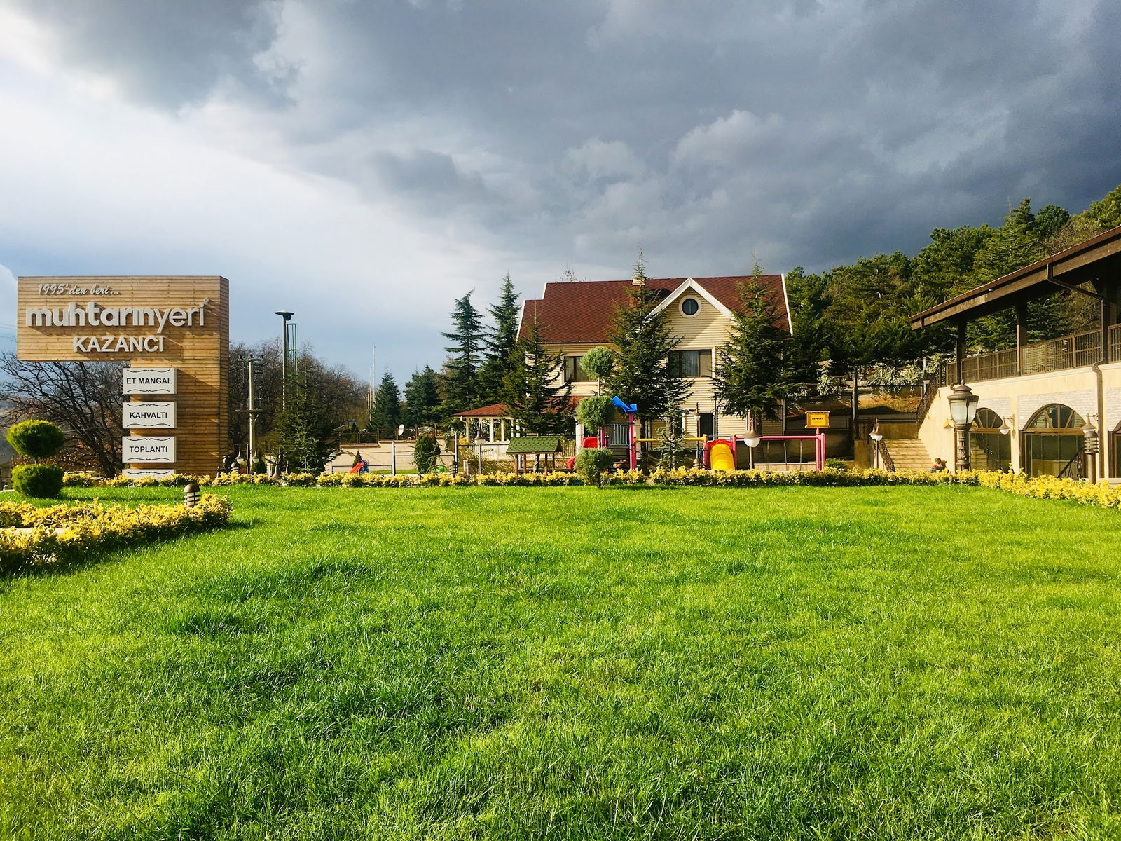 Muhtarın Yeri Kazancı