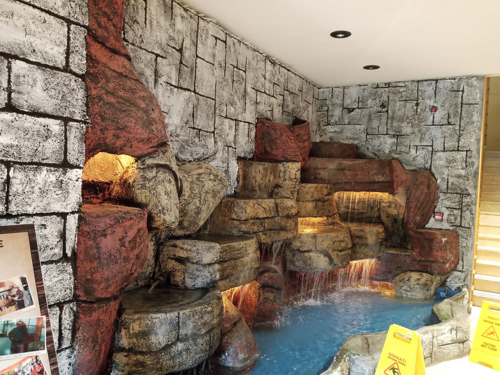 Muhtarın Yeri Kazancı