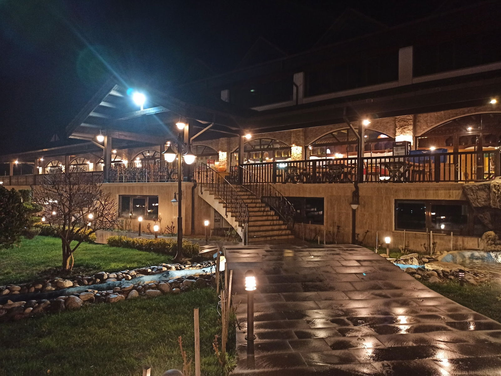 Muhtarın Yeri Kazancı