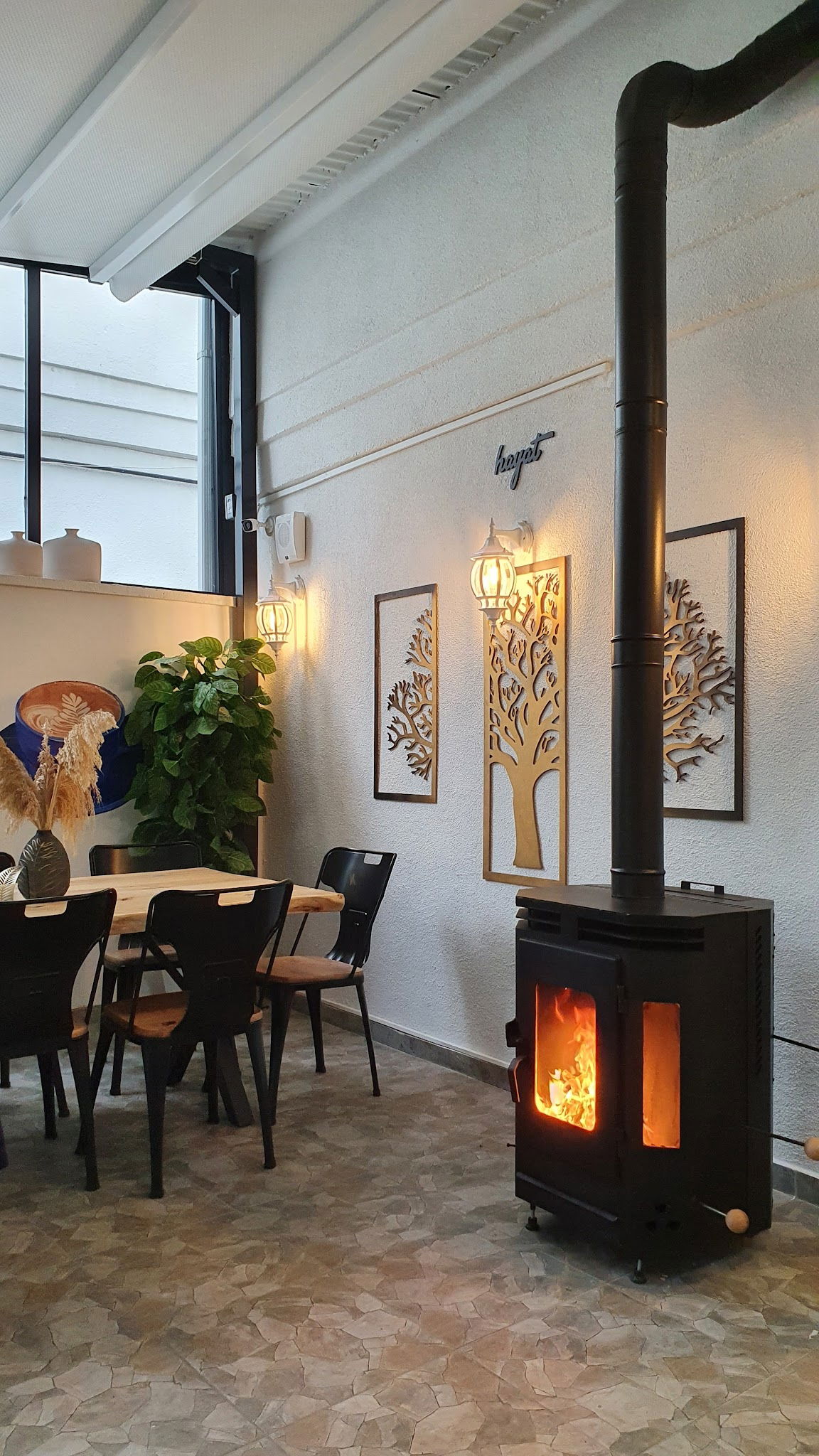 Nil'S Artisan Bakery