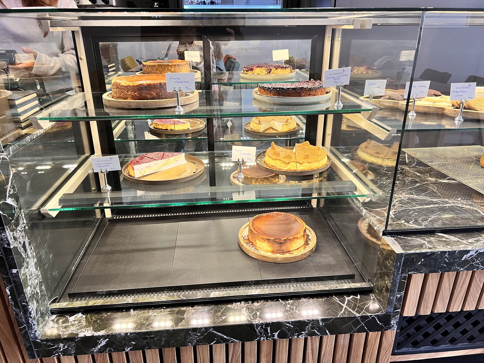 Nil'S Artisan Bakery