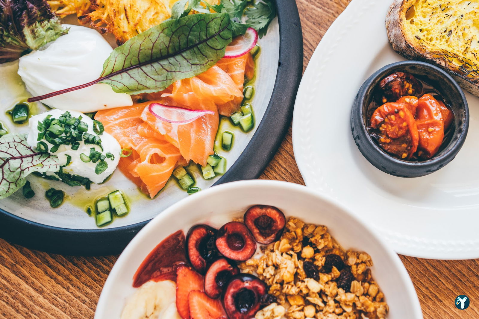 Nomades Cafe & Restaurant