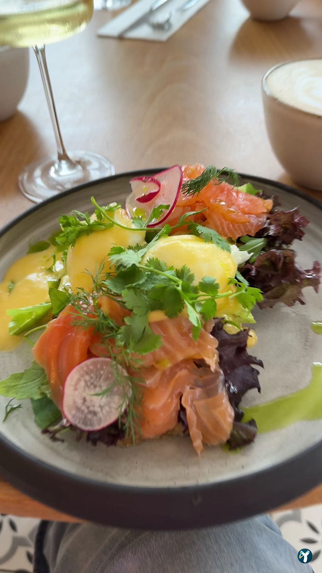 Nomades Cafe & Restaurant