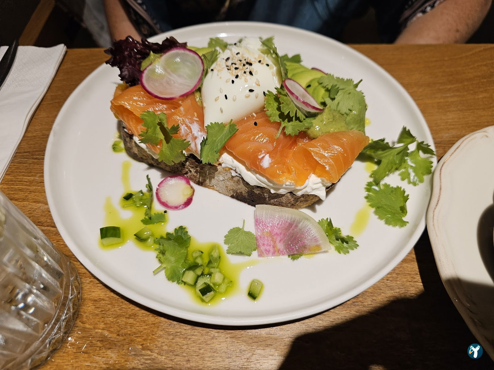 Nomades Cafe & Restaurant
