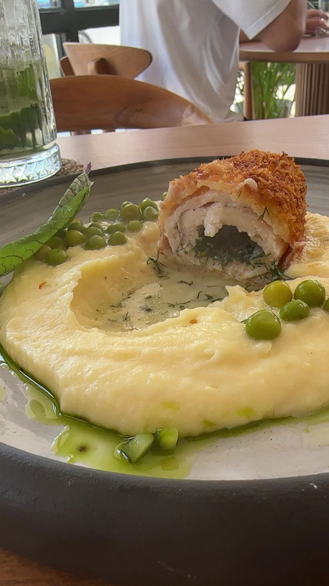 Nomades Cafe & Restaurant