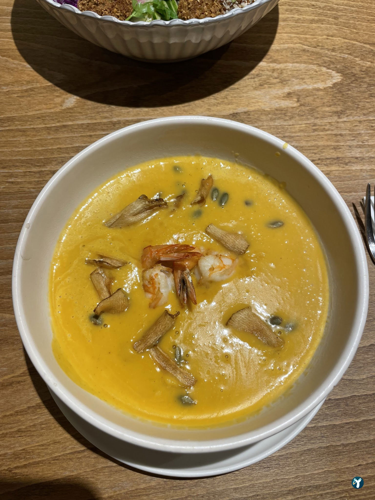 Nomades Cafe & Restaurant