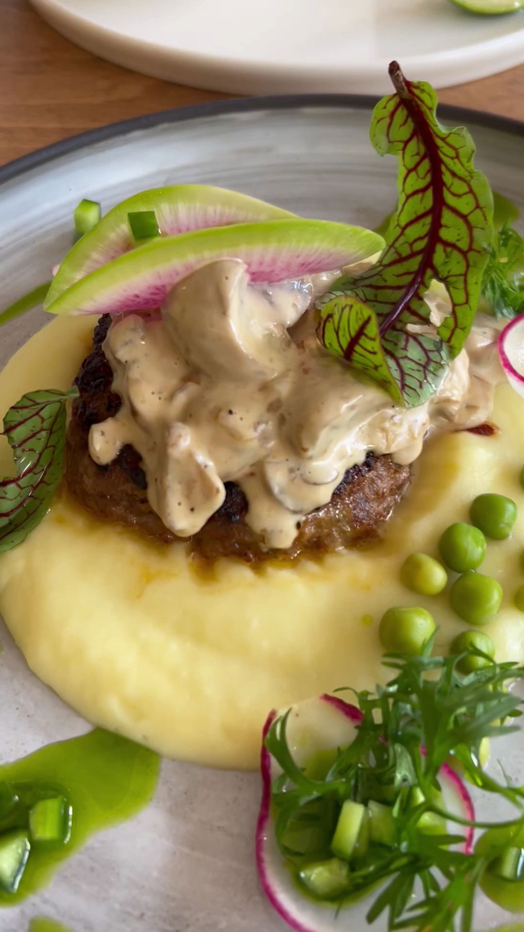 Nomades Cafe & Restaurant