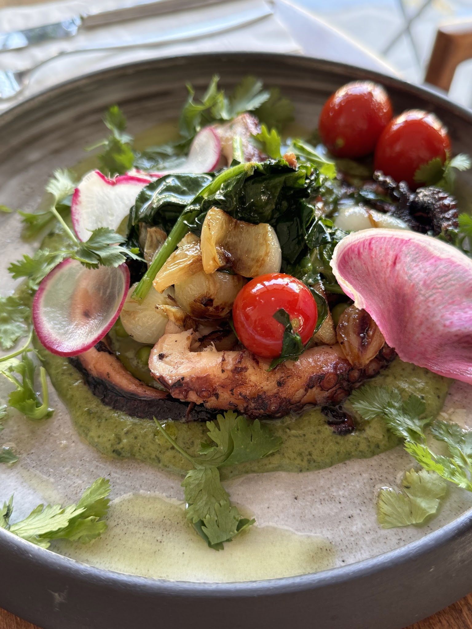 Nomades Cafe & Restaurant