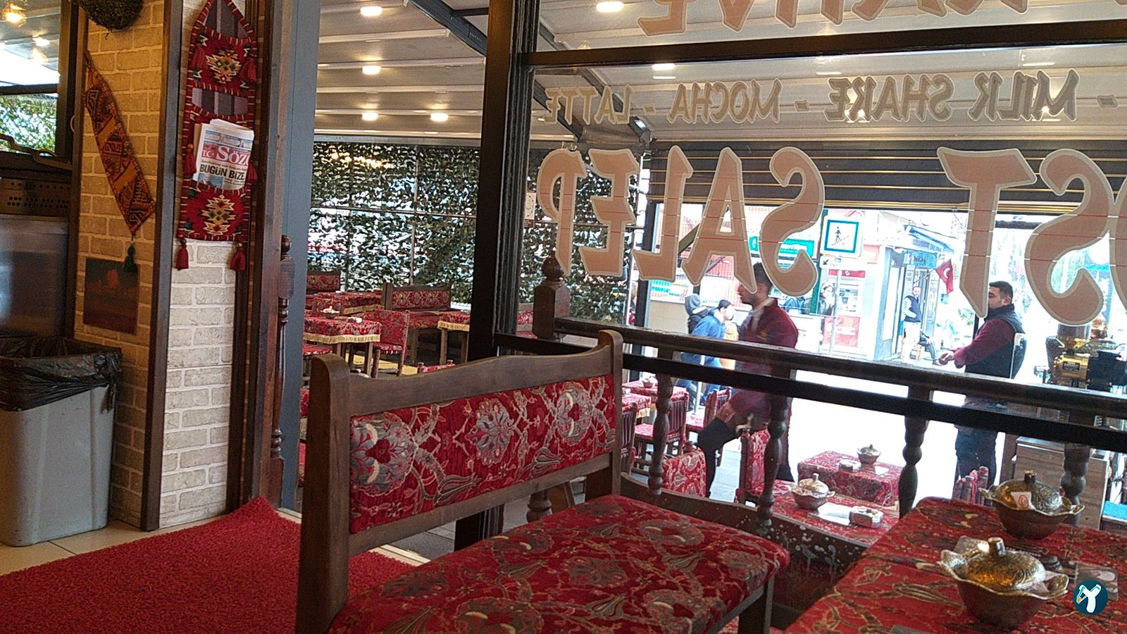 Zümrüt Cafe