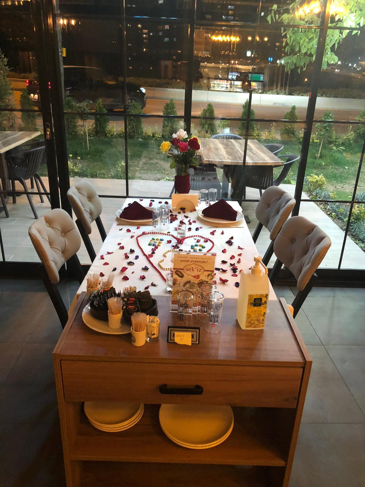 Sek'İz Restoran İncek