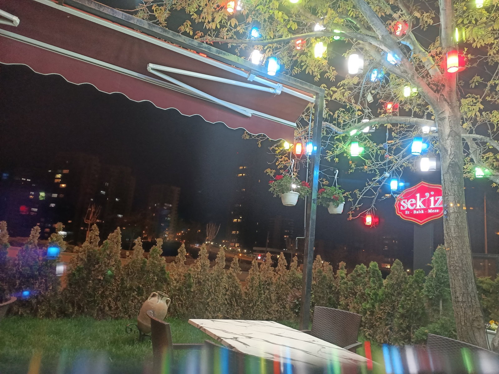 Sek'İz Restoran İncek