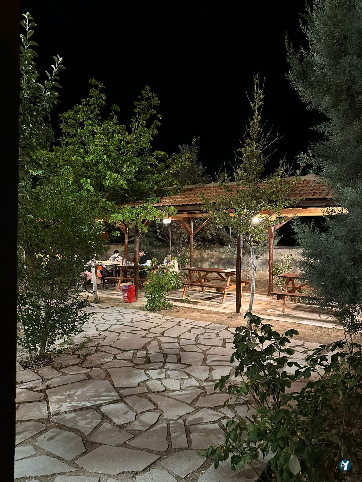 Esen Bahçe