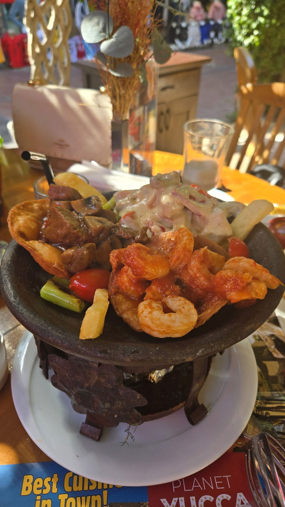 Planet Yucca Live "Entertainment & Dining"